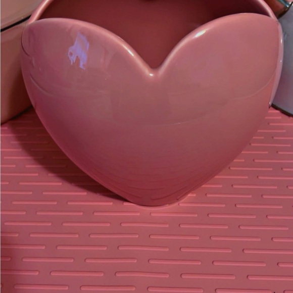 Paris Hilton Pink Heart Digital Kitchen Scale - Picture 4 of 4